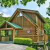 Отель Hidden Treasures 3 Bedroom Cabin, фото 1