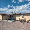 Отель Updated Home W/patio, 5 Mins to Lake Havasu!, фото 14