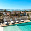 Отель Luxury Estate in Prime Location w Panoramic views of Lake Havasu, фото 21