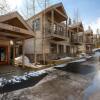 Отель Wildwood Lodge Downtown Condos with Hot Tub, фото 18