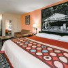 Отель Super 8 by Wyndham Farmers Branch/North Dallas, фото 6