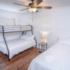 Отель Tranquil Getaway 3br/2ba Near Downtown, фото 7