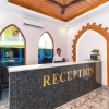 Отель Larios Beach Holidays, фото 2