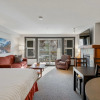 Отель SPACIOUS Studio | Ski In/Out | Pool & Hot Tubs | in the Heart of PANORAMA RESORT, фото 5