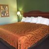 Отель Americas Best Value Inn Manchester, TN, фото 8