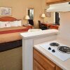 Отель Express Inn & Suites, фото 21