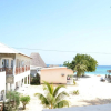 Отель Union Beach Bungalows, фото 10