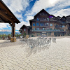 Отель Ski-in/ski-out At Crystal Peak Lodge 3 Bedroom Condo, фото 1