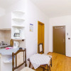 Отель Apartments and Rooms Iva, фото 12