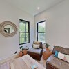 Отель Designer Eastside Hideaway W/ High Walkability 3 Bedroom Home, фото 1