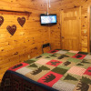 Отель Kickin Back Jack Three Bedroom Cabin, фото 13