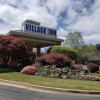 Отель Hotsprings Village Inn, фото 1