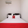 Отель RedDoorz at Pangeran Antasari 2, фото 1