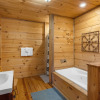 Отель Games With A View 3 Bedroom Cabin by Redawning, фото 6
