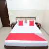 Отель OYO 12934 Hotel Shivjot, фото 10