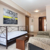 Отель Vironas Delight 1Bd Apt w Lovely Balcony, фото 14