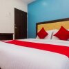 Отель OYO 11917 Hotel Symphony Grand, фото 16