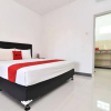 Отель RedDoorz near Tanjung Benoa Beach, фото 5