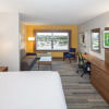 Отель Holiday Inn Express & Suites East Peoria - Riverfront, an IHG Hotel, фото 4