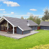 Отель Peaceful Cottage in Øster Assels with Hot Tub, фото 14