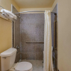 Отель Rodeway Inn & Suites East, фото 7