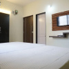 Отель OYO 28029 Living Luxurious Studio Rooms, фото 3