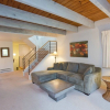 Отель 2BR Topnotch Condo, фото 16