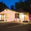 Отель Alamo Motel в Лос-Аламосе