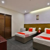 Отель OYO 385 Qamar Residential Units, фото 14