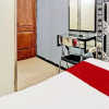 Отель OYO 91126 Kertajaya Residence Surabaya, фото 8
