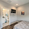 Отель Stylish Houston Townhome ~ 3 Mi to Downtown!, фото 3