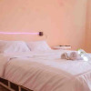 Отель Artayya Puri 2 near Alun Alun Caruban Mitra RedDoorz, фото 6