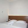 Отель OYO 90023 Damar Kusumo Guest House, фото 4