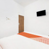 Отель Super OYO 2394 Hotel Brosta, фото 10