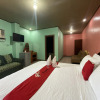 Отель RedDoorz Plus @ Lhexlyn Resort San Narciso, фото 3