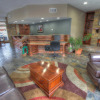 Отель Crossroads Inn & Suites, фото 1