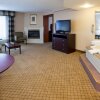 Отель Holiday Inn & Suites Wausau-Rothschild, an IHG Hotel, фото 2