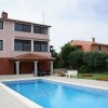 Отель Relaxing Apartment in Banjole With Shared Pool and Only 2 km From the sea, фото 11