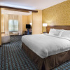 Отель Fairfield Inn & Suites by Marriott Dallas Waxahachie, фото 7