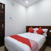 Отель Oyo 12681 Blue Moon Inn, фото 6