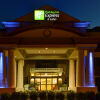 Отель Holiday Inn Express and Suites Guelph в Гвельфе