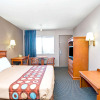 Отель Super 8 by Wyndham Upland Ontario CA, фото 1