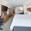 Отель Holiday Inn Express & Suites San Antonio NW near SeaWorld, фото 5