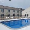 Отель Country Inn & Suites by Radisson, Wichita East, KS, фото 17