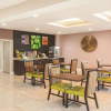 Отель La Quinta Inn & Suites Far Rockaway - JFK Airport, фото 5