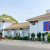 Отель California Inn, фото 2