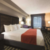 Отель La Quinta Inn & Suites by Wyndham Lynchburg at Liberty Univ., фото 7