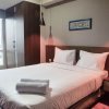 Отель Classy 1BR Apartment with Pool View at Grand Sungkono Lagoon, фото 4