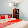 Отель OYO 90051 Guest House Parangtritis, фото 6