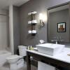 Отель DoubleTree by Hilton West Fargo Sanford Medical Center Area, фото 10